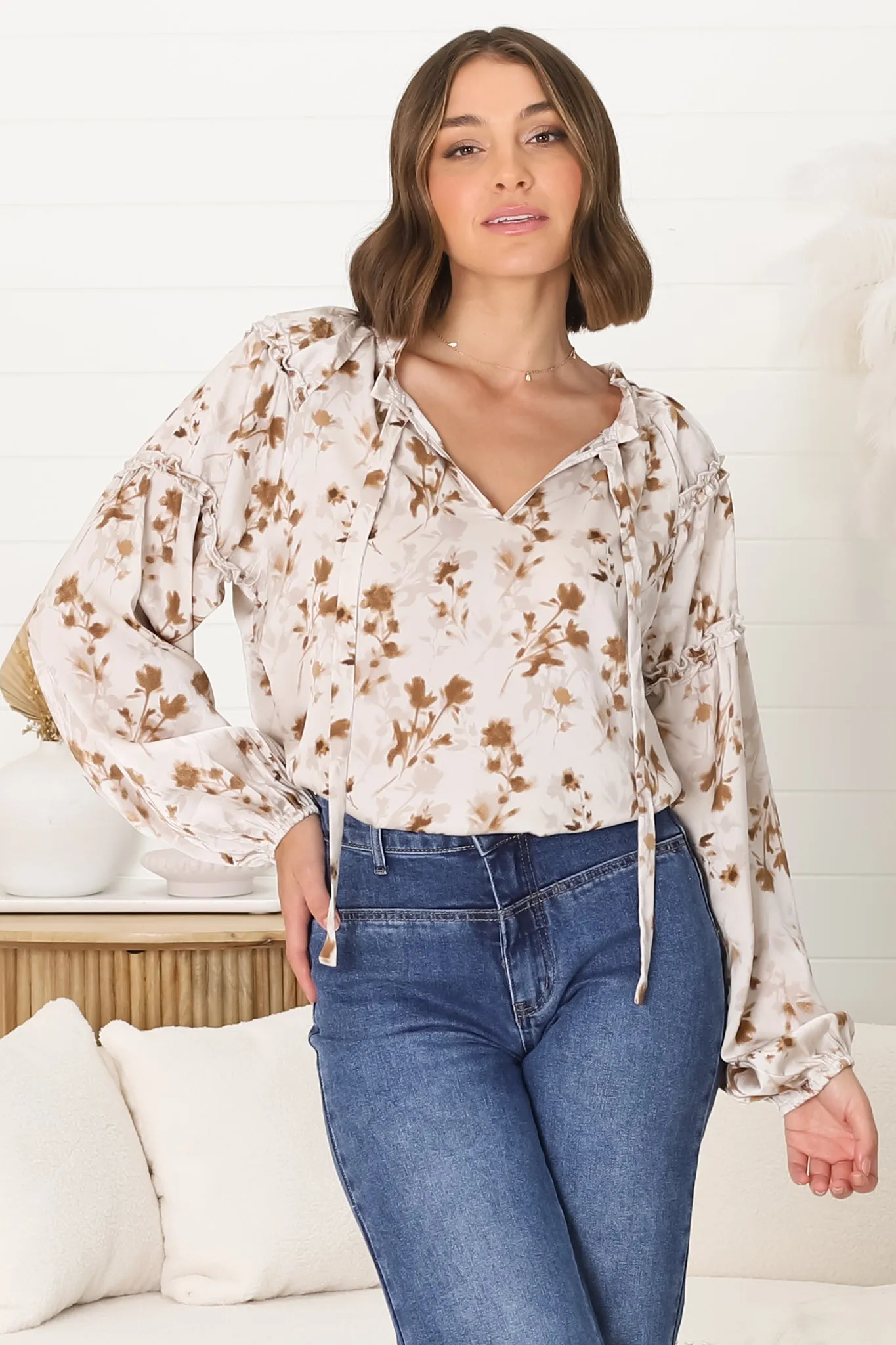 Analia Blouse - Pullover Blouse with Frill Collar and Neck Tie in Ledah Print