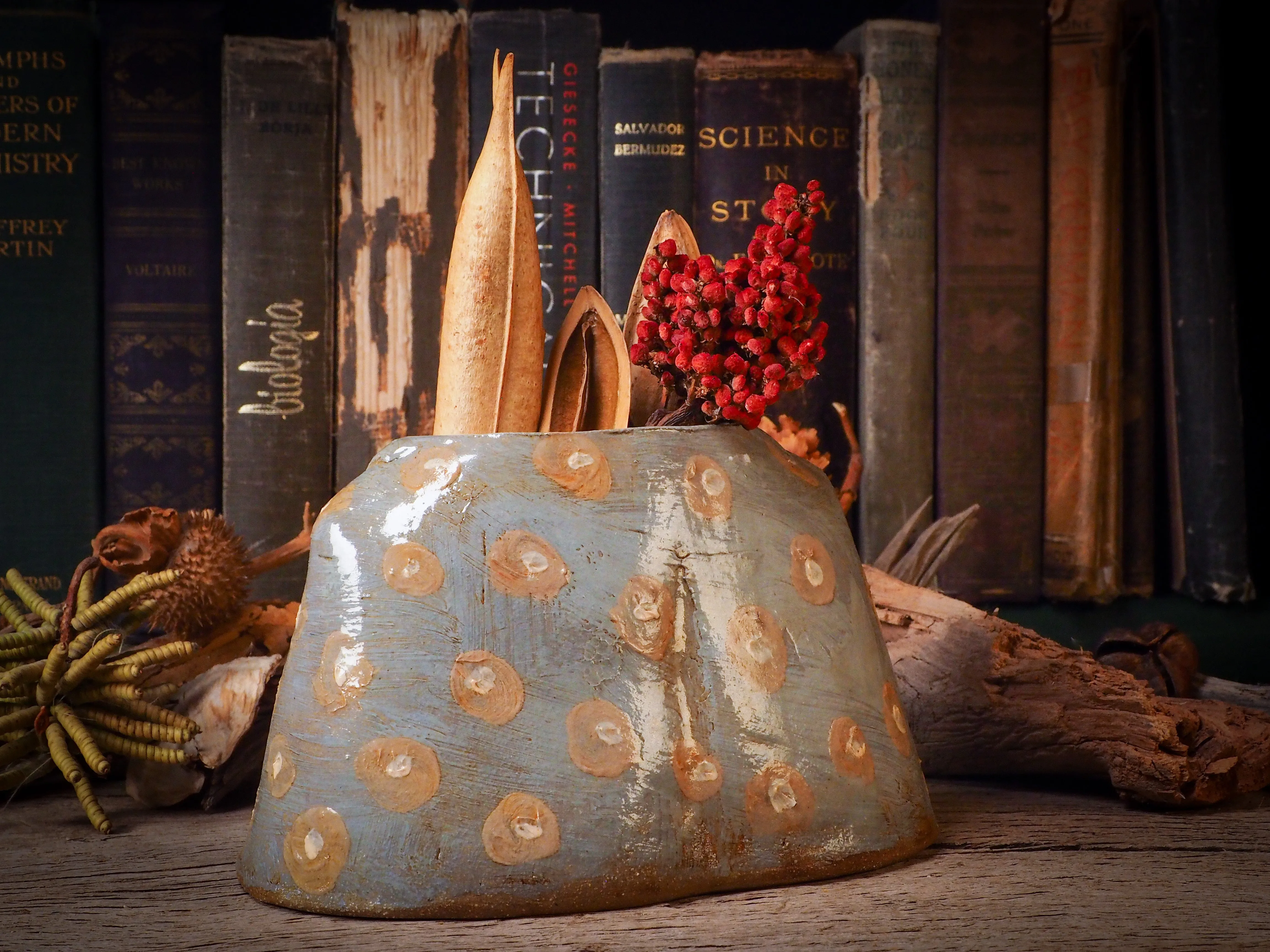 THE SEAMSTRESS LEGACY No. 002 - CERAMIC CONTAINER